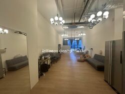 Woods Square (D25), Office #498575351